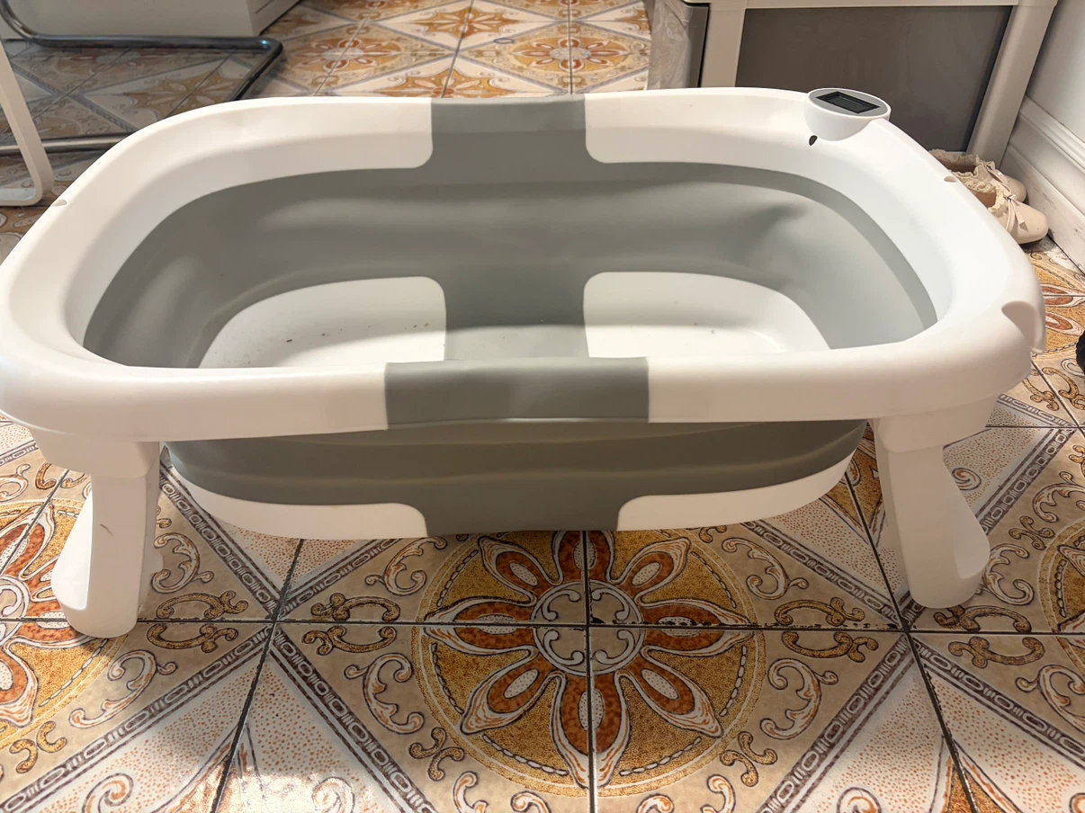 Collapsible Baby Bathtub with Temperature Sensor