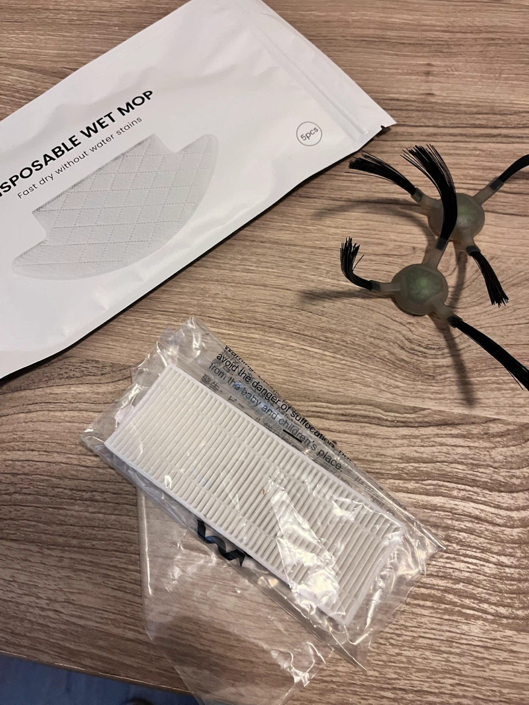 Lefant M213 Robot Vacuum + New Replacement Parts & Mop Pads - photo 3