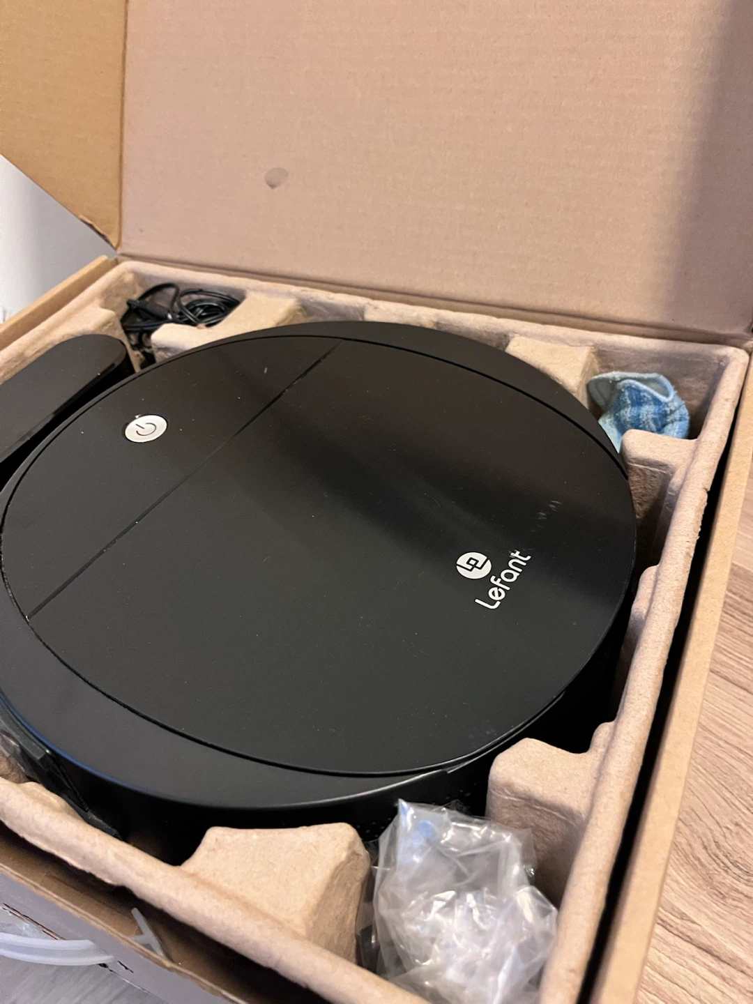 Lefant M213 Robot Vacuum + New Replacement Parts & Mop Pads - photo 4