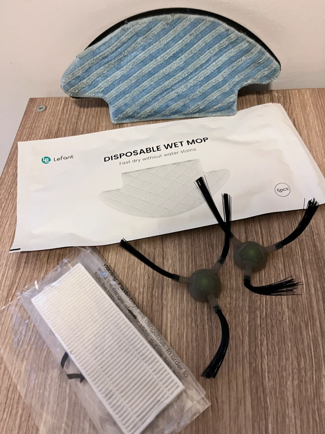 Lefant M213 Robot Vacuum + New Replacement Parts & Mop Pads - photo 5