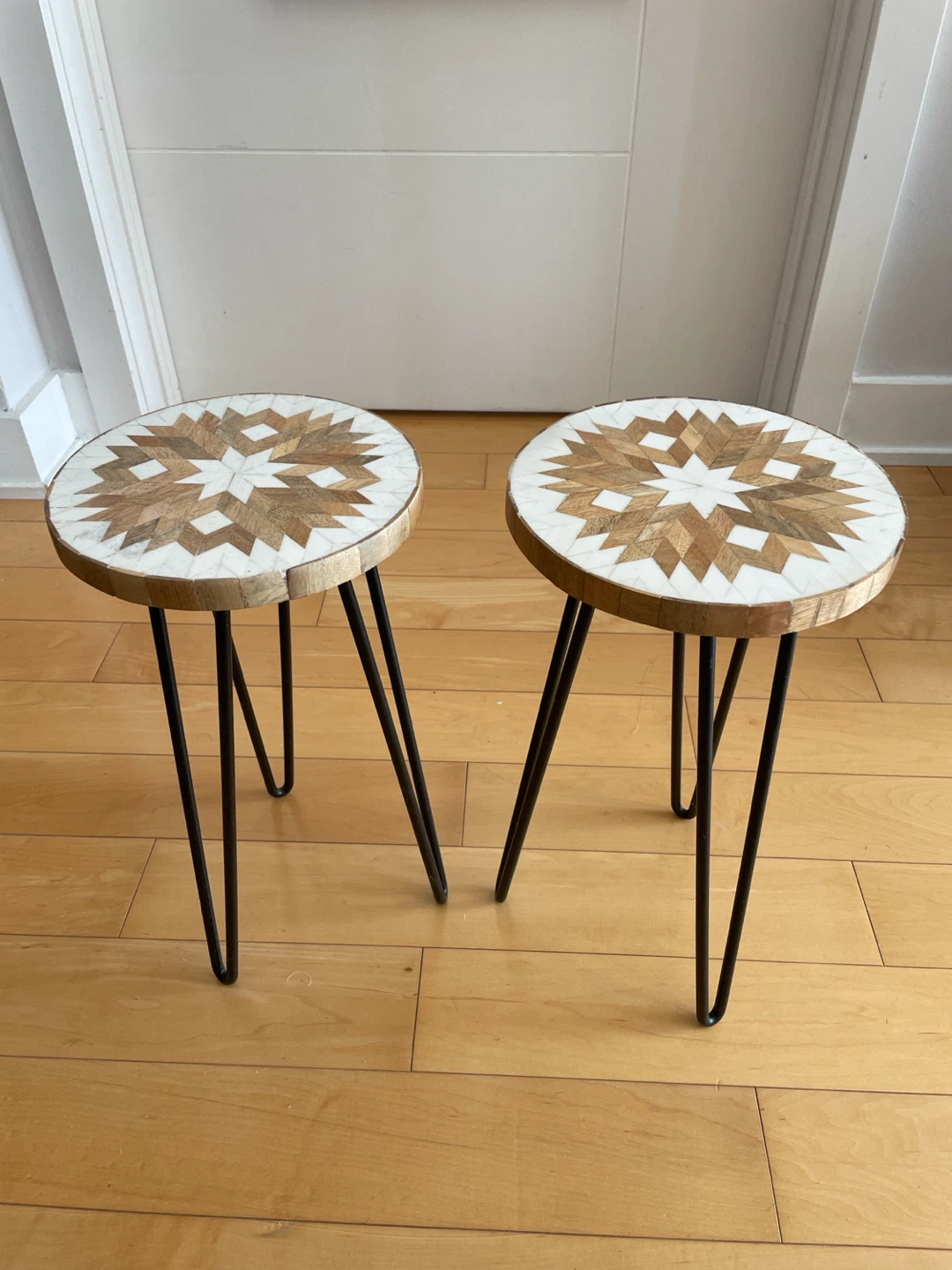 Set of Two Geometric Pattern Side Tables - photo 2