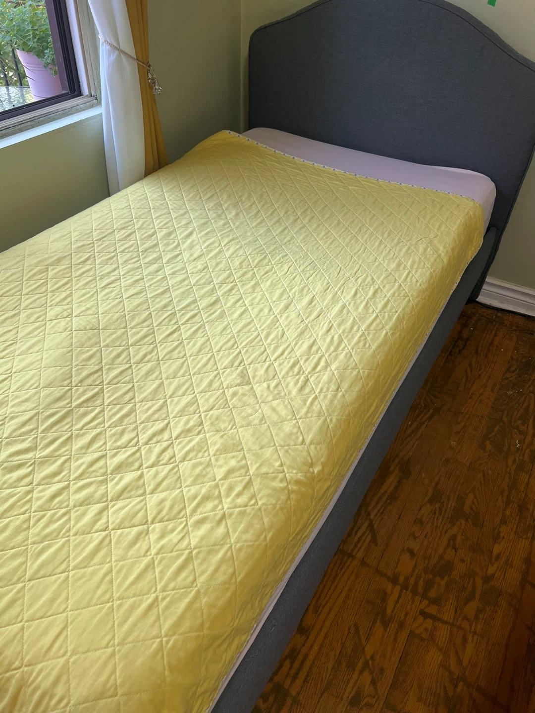 Moving sale: Quilt two-sided bedspread. - photo 3