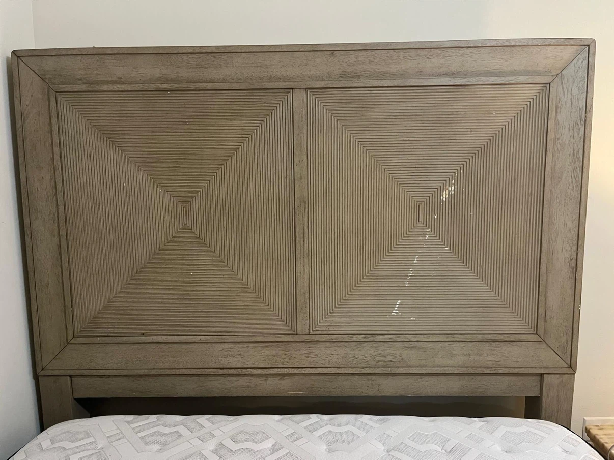 Queen Size Bed Frame - photo 3