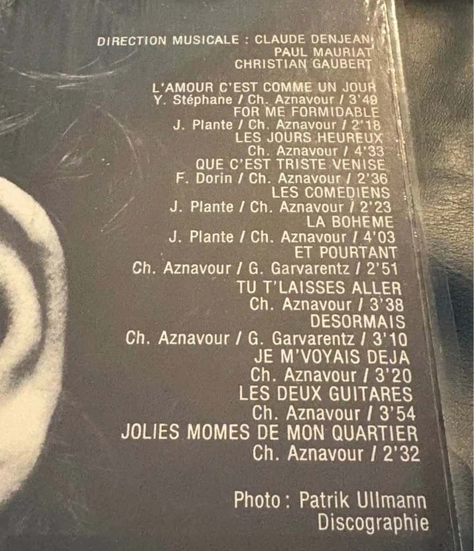 Classic Charles Aznavour Vinyl Record (French) - photo 3