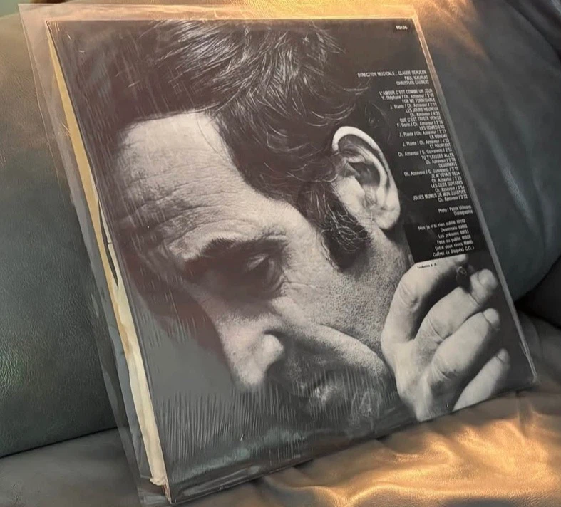 Classic Charles Aznavour Vinyl Record (French) - photo 4