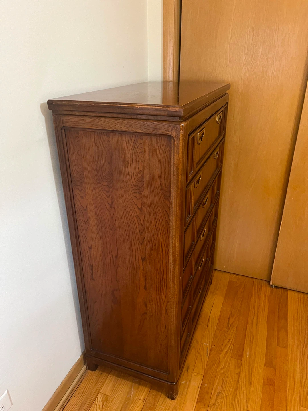 Vintage Wooden 6-Drawer Tall Dresser - photo 3