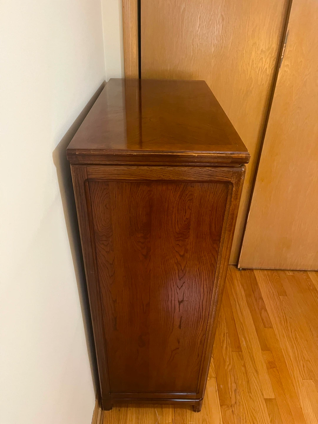 Vintage Wooden 6-Drawer Tall Dresser - photo 5