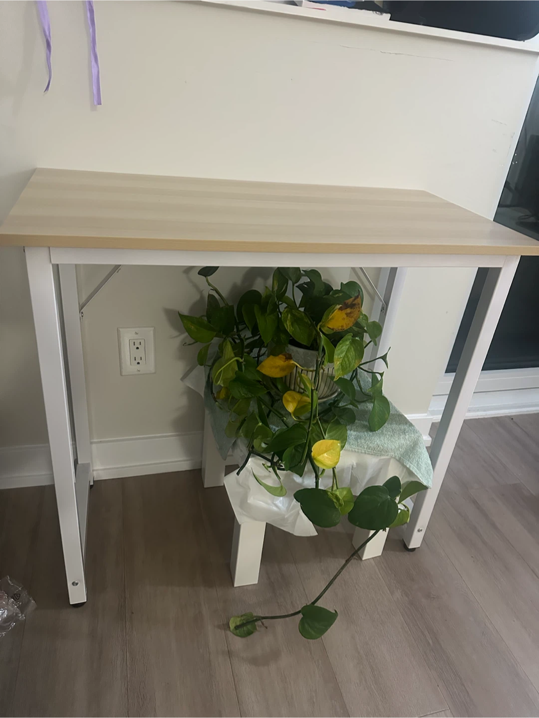 Minimalist Wood Desk with White Metal Frame - photo 3