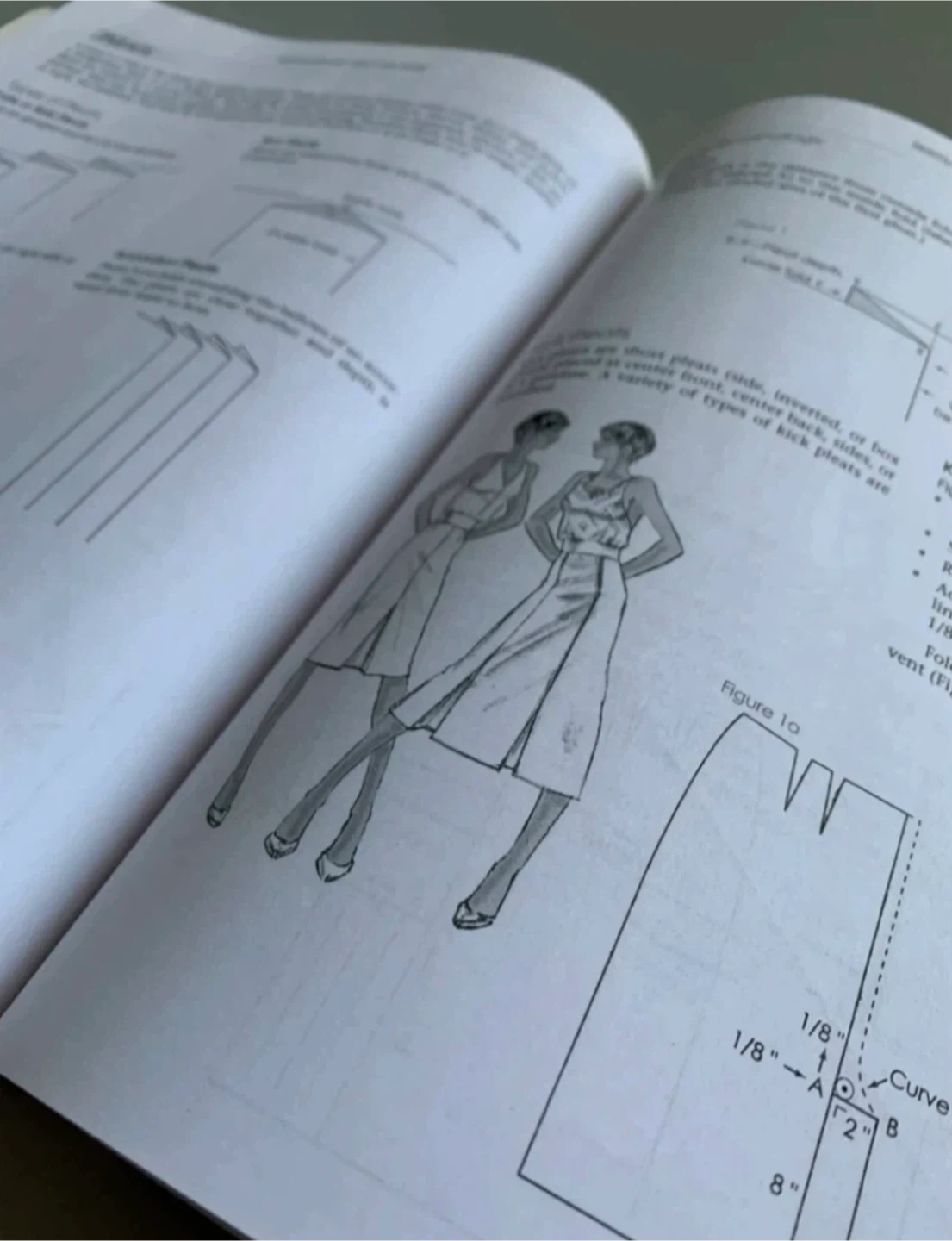 ‼️Designer Alert‼️ Patternmaking for Fashion Design with Tools - photo 4