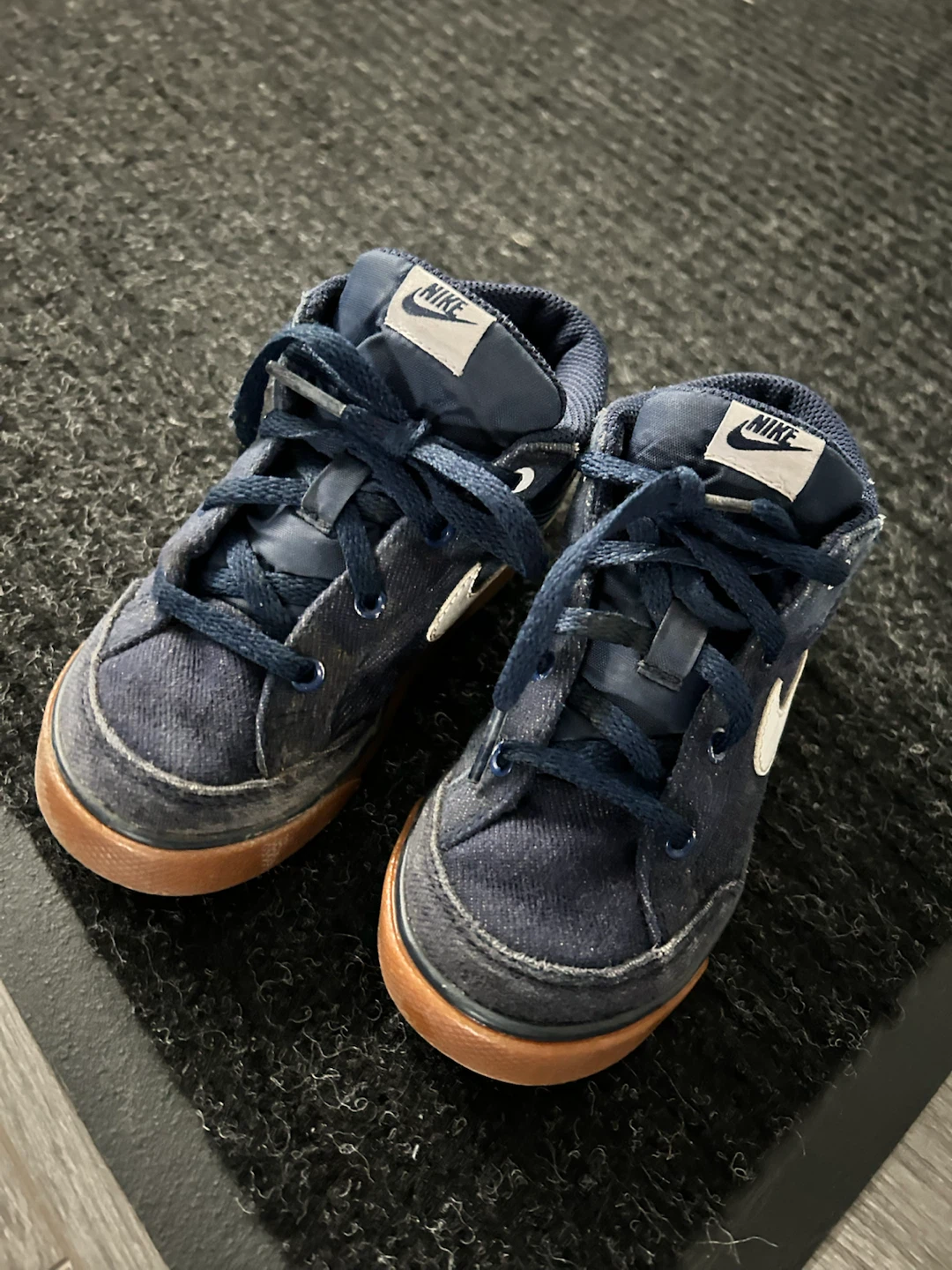 Toddler Nike Navy Sneakers Size 10C