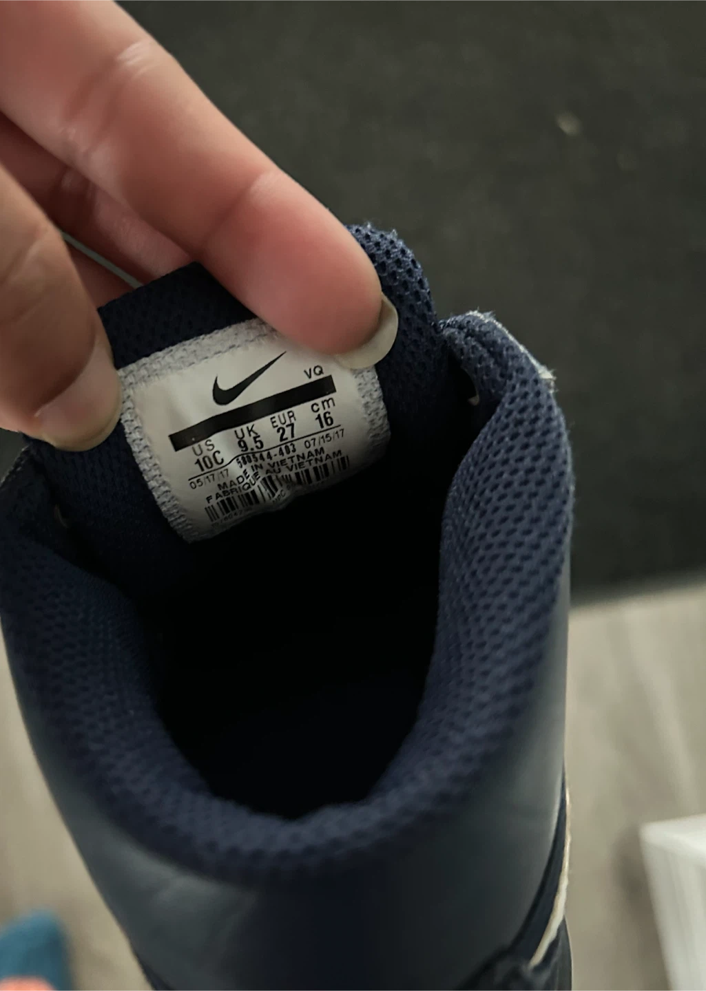 Toddler Nike Navy Sneakers Size 10C - photo 3