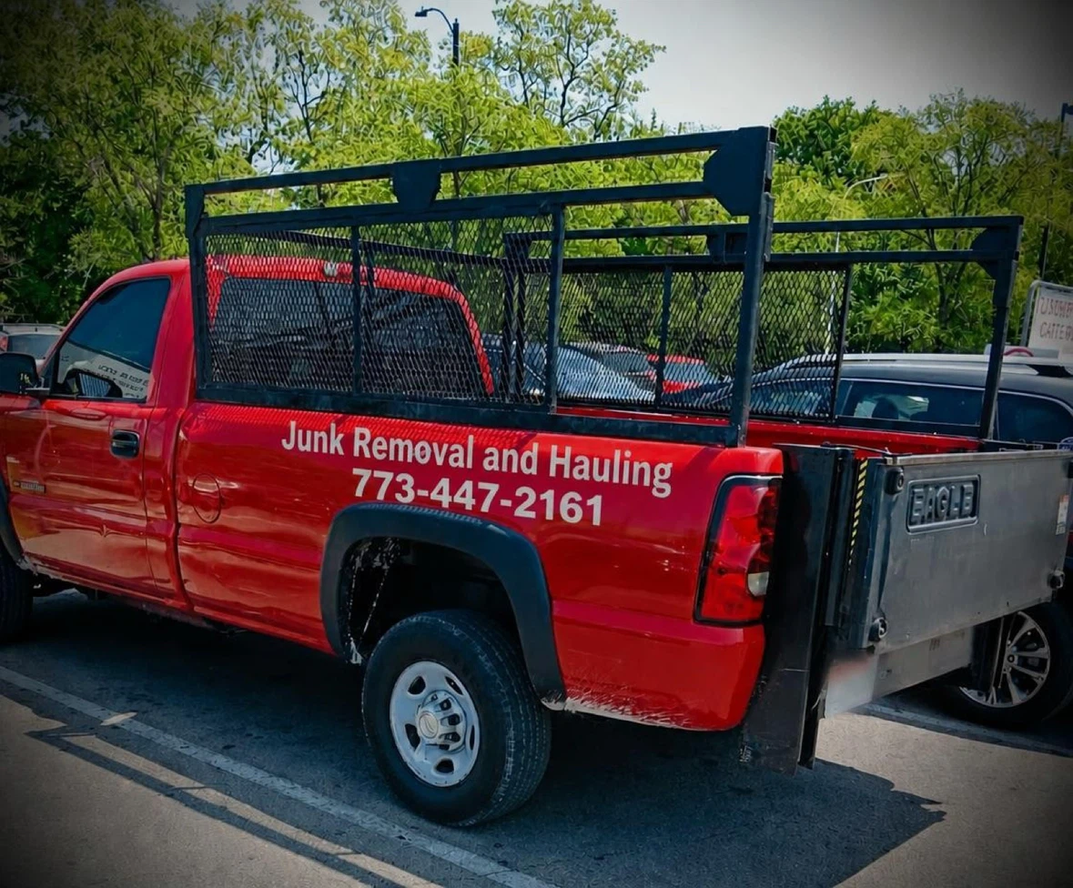 Garage & basement  / cleanout  / junk hauling