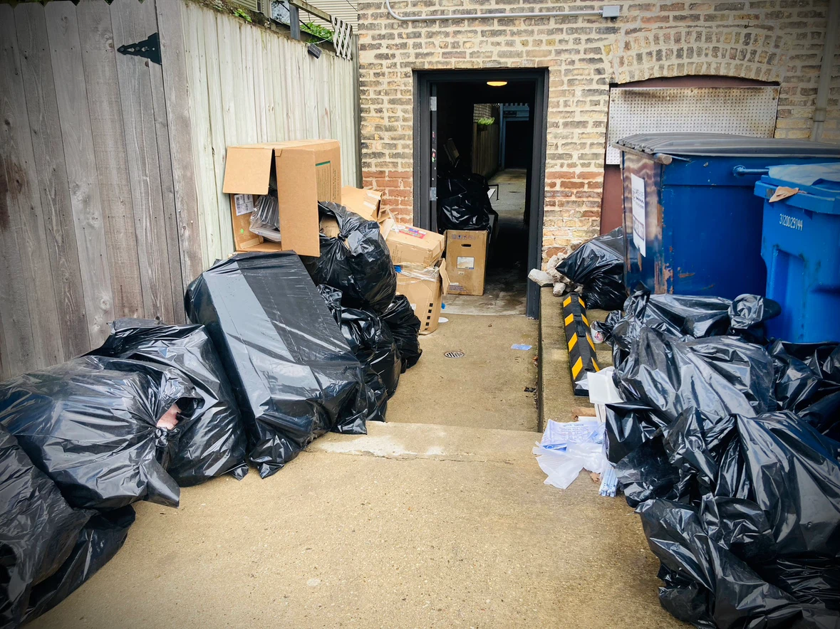 Garage & basement  / cleanout  / junk hauling - photo 4