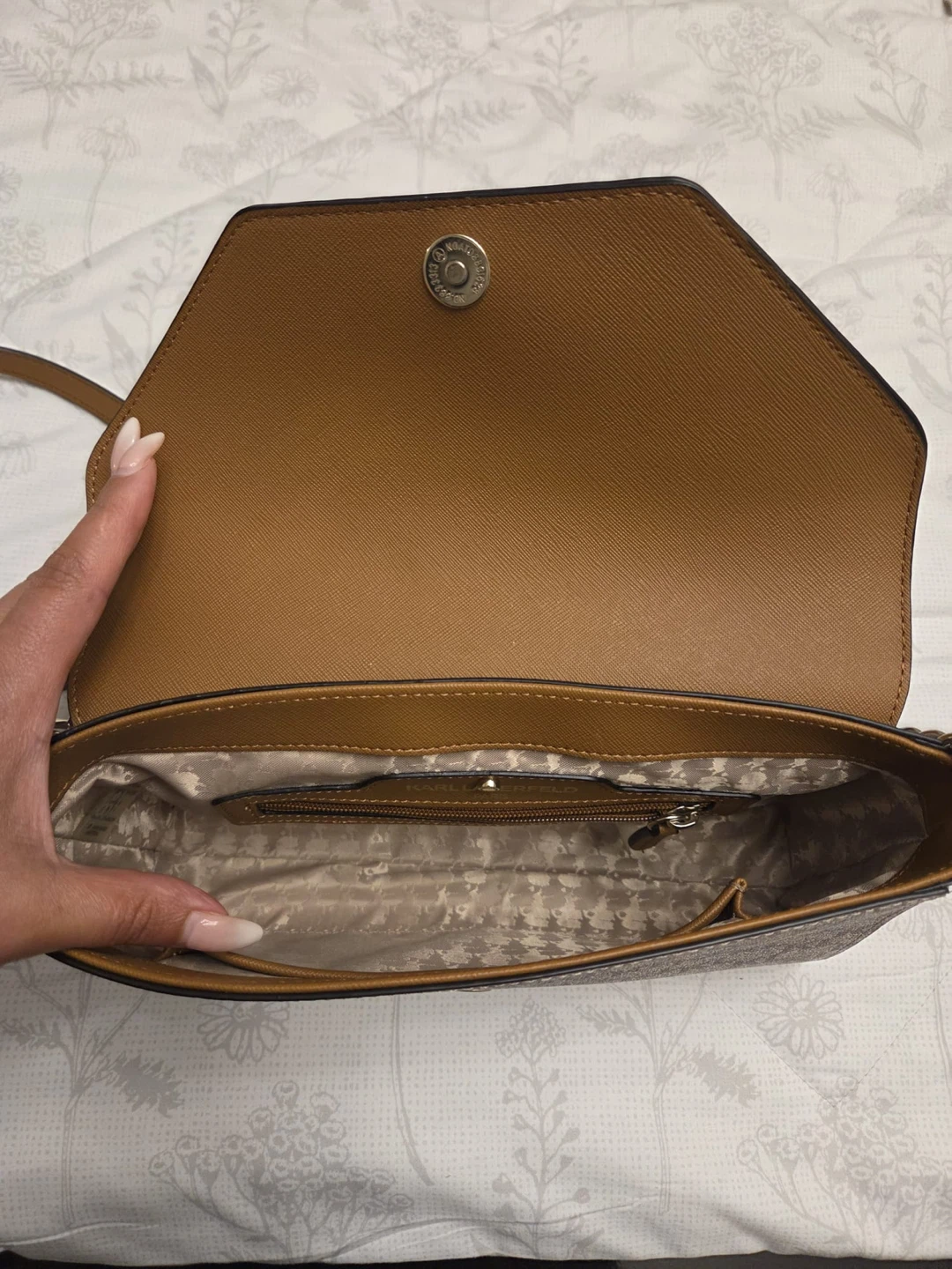 Karl Lagerfeld Crossbody Bag - photo 4