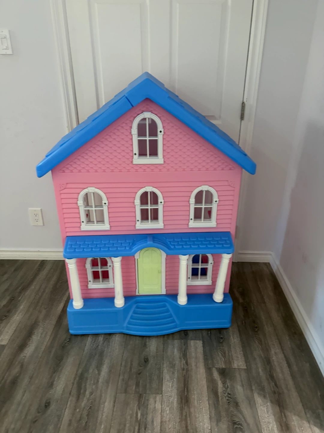 Pink Dollhouse