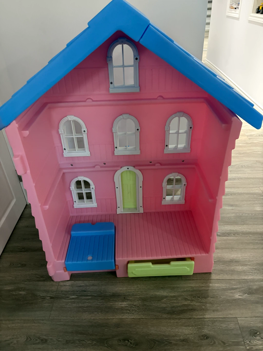 Pink Dollhouse - photo 2