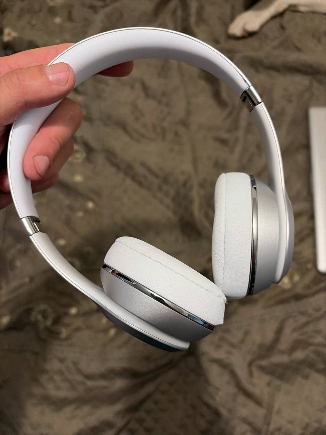 Beats Wireless Headphones Silver