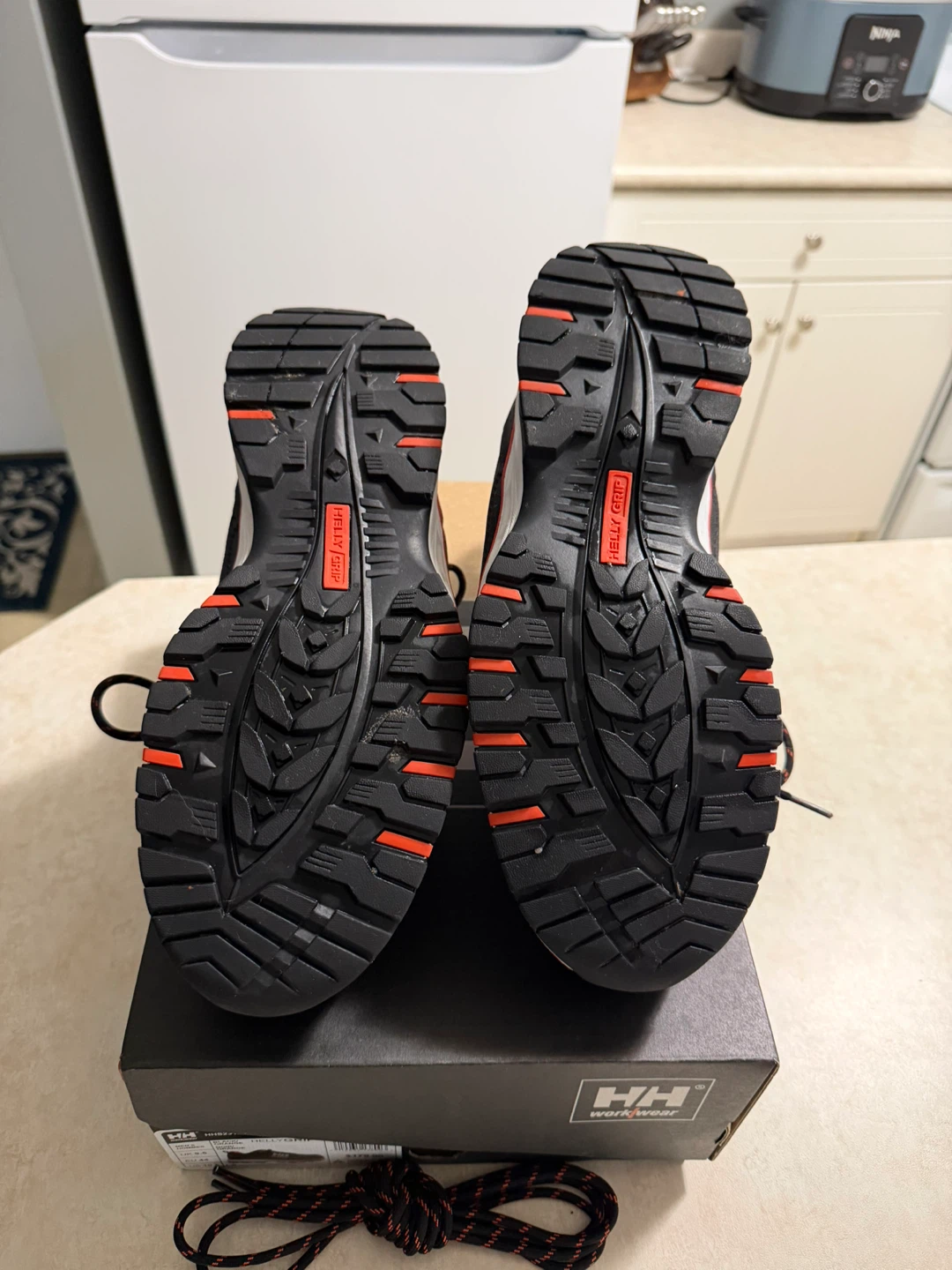 Hello Hansen CSA approved work shoes - photo 2