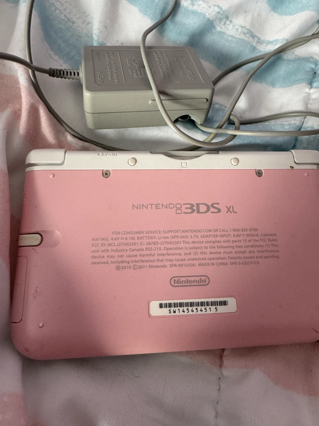 Pink Nintendo 3DS XL - photo 2