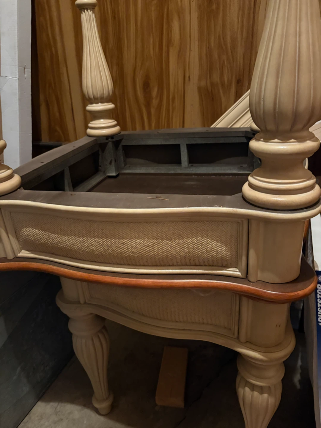 Vintage Style Wood Accent Table - photo 4