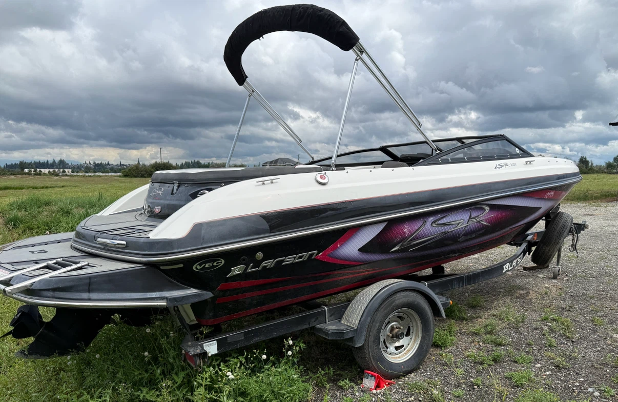 2013 Larson LSR 2000 Boat with Trailer - photo 2