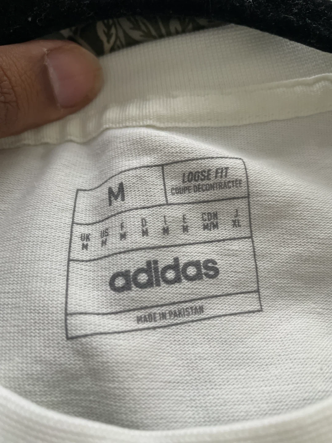 Adidas Loose Fit Graphic T-Shirt White Medium - photo 2