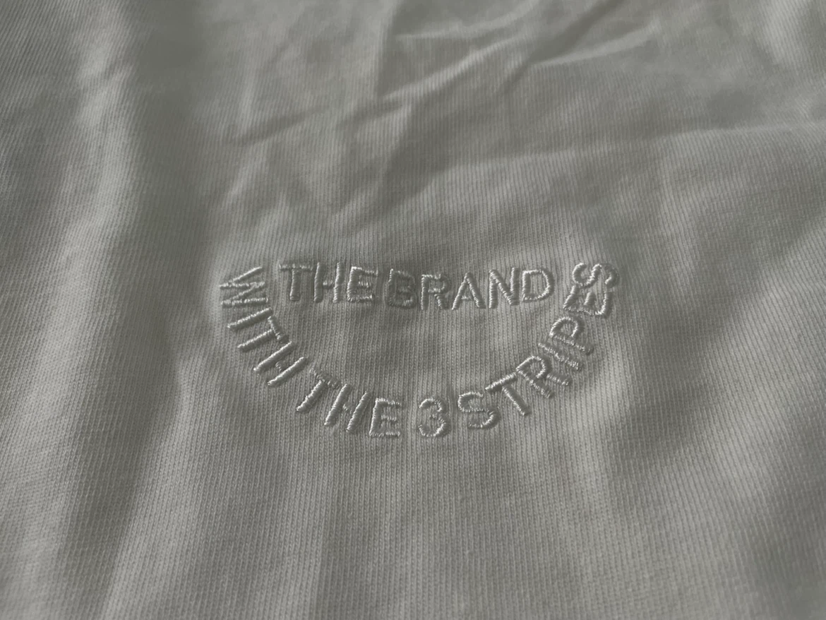 Adidas Loose Fit Graphic T-Shirt White Medium - photo 4