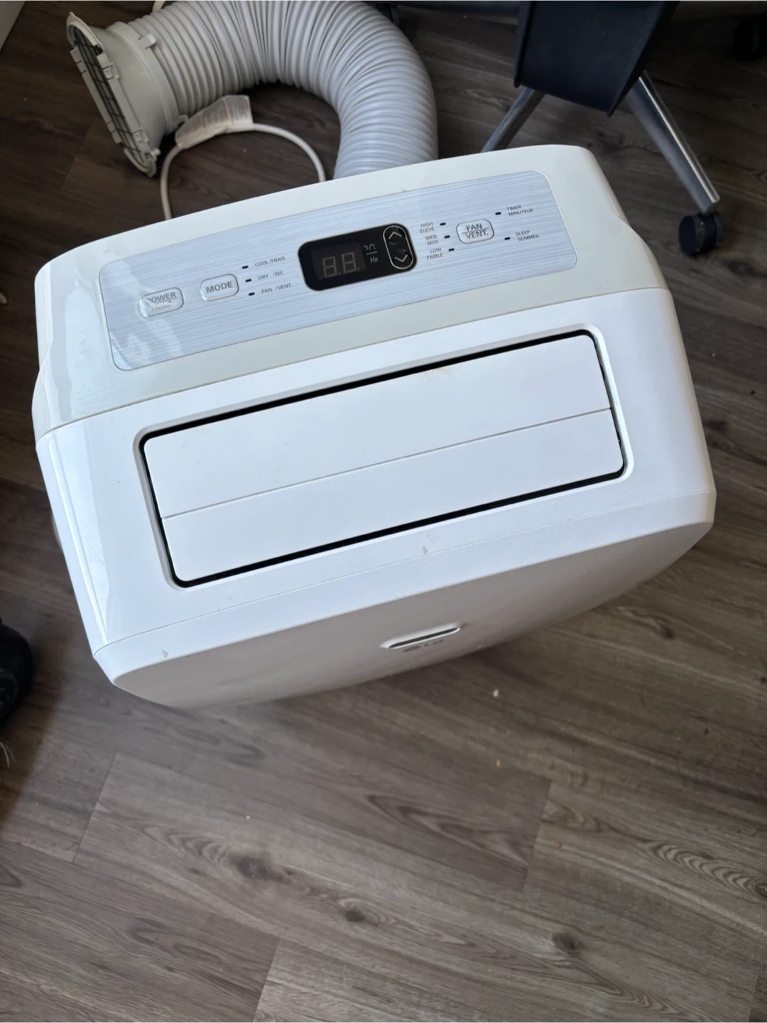 LG Portable Air Conditioner - photo 2