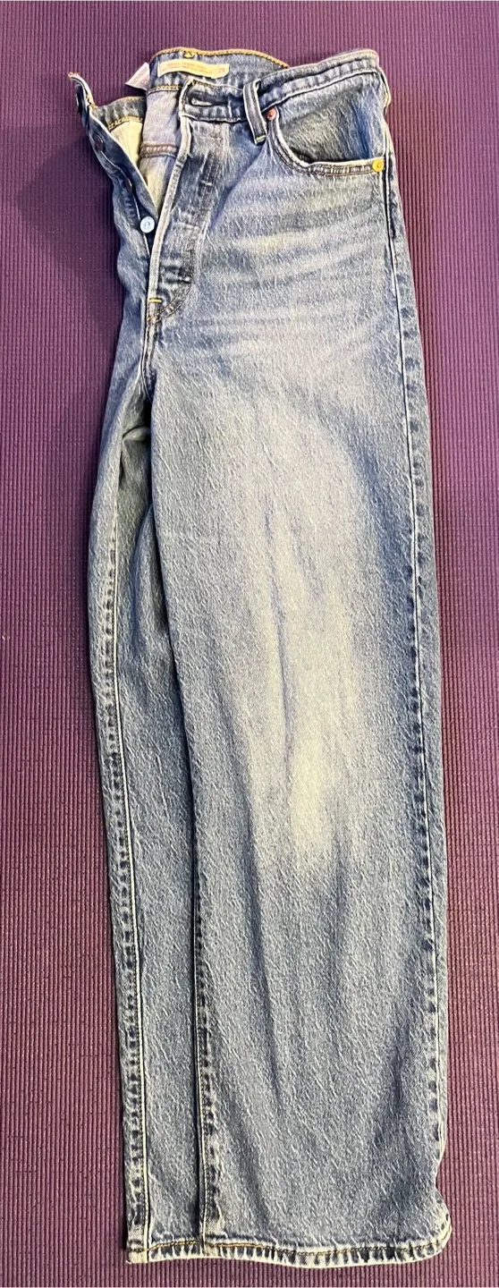 Levi's Ribcage Straight Ankle Jeans