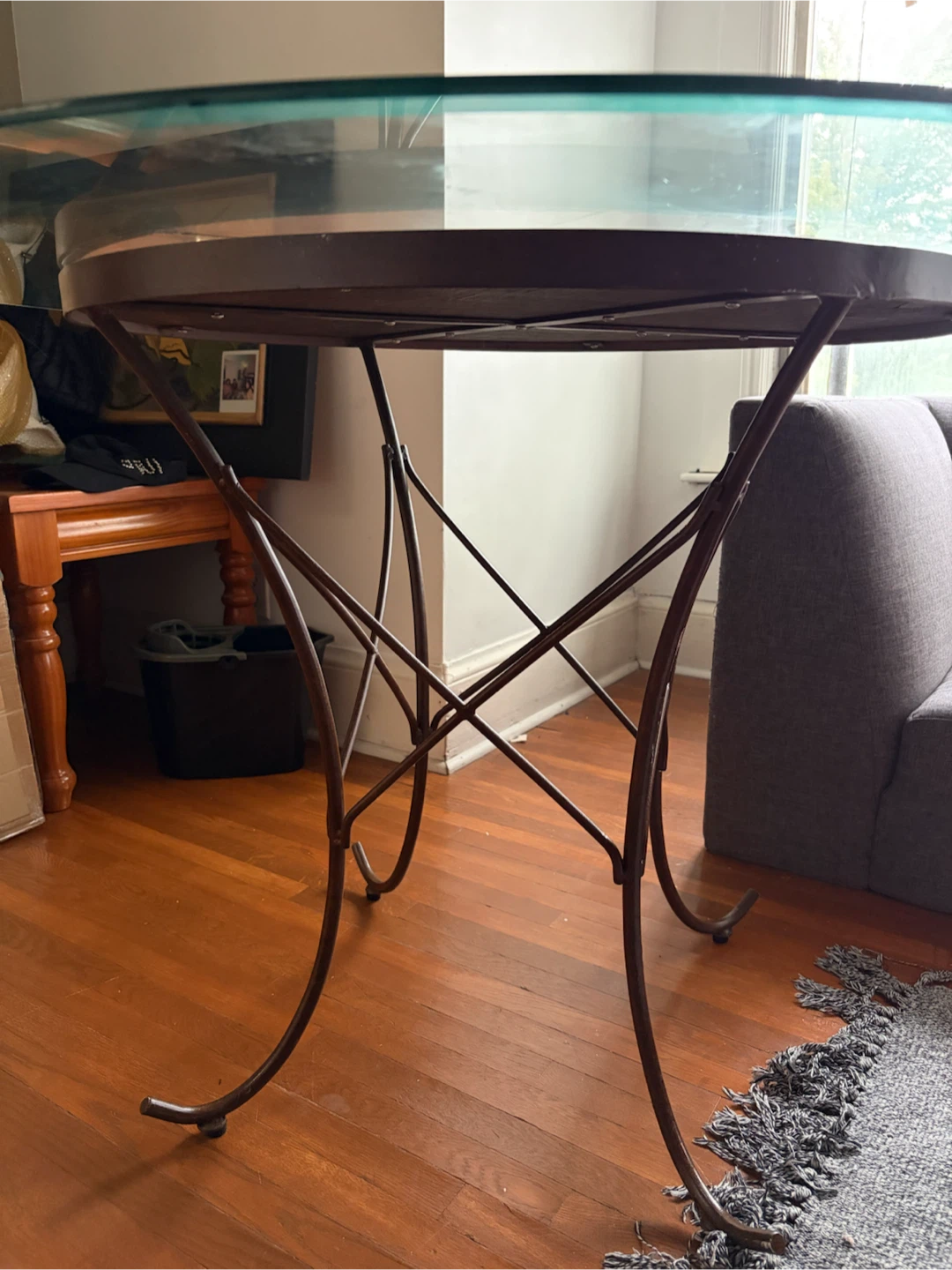 Round Glass and Tile Table - photo 2