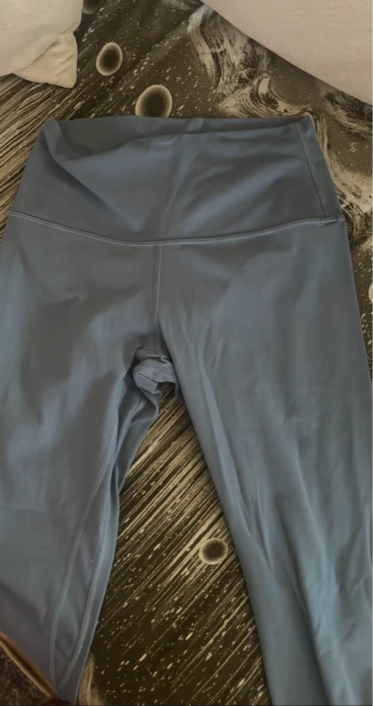 Lululemon Women's Leggings Blue Size 6