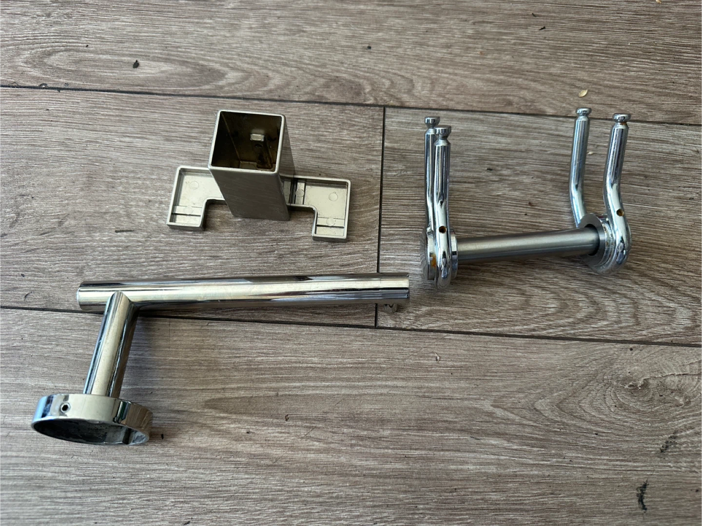 Set of Chrome Bathroom Accessories - mounting parts missing - photo 2