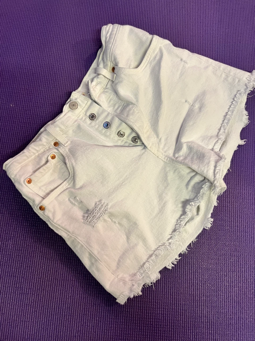 Levi's Ribcage Denim Shorts White Size 29