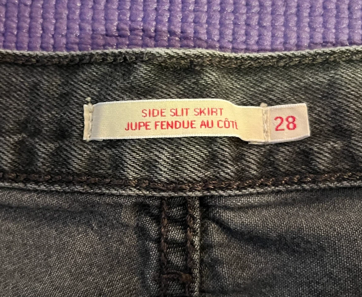 Levi's Side Slit Denim Skirt, Size 28 - photo 2