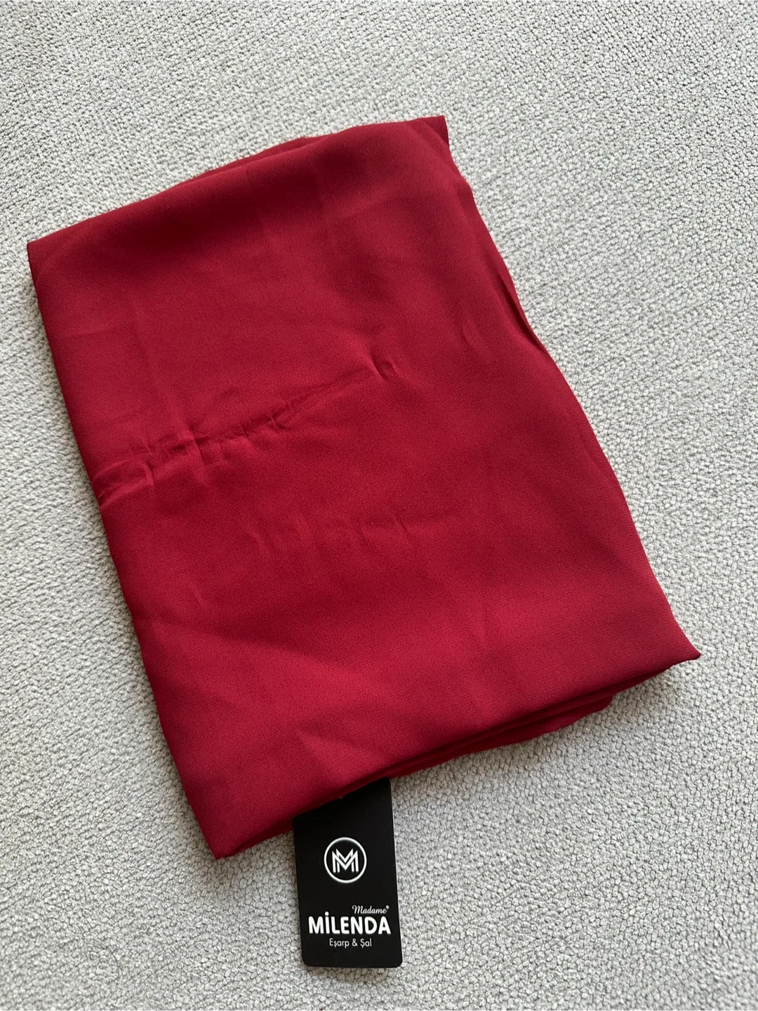 Madame Milenda Red Hijab/Scarf