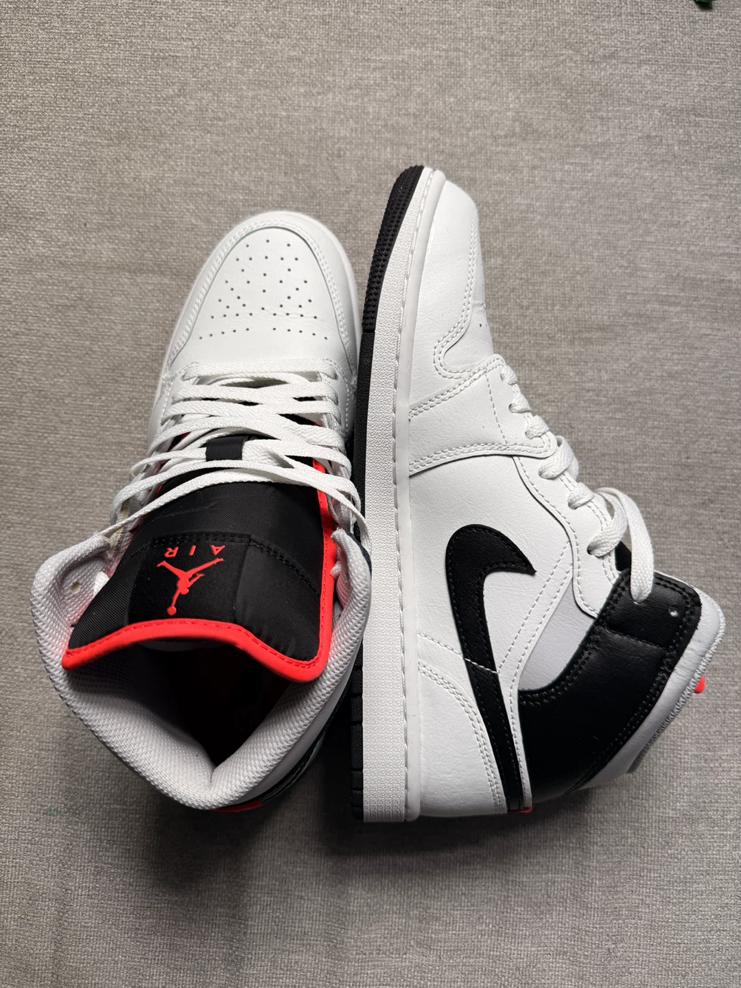 Jordan 1 Mid White Black Gym Red - photo 2