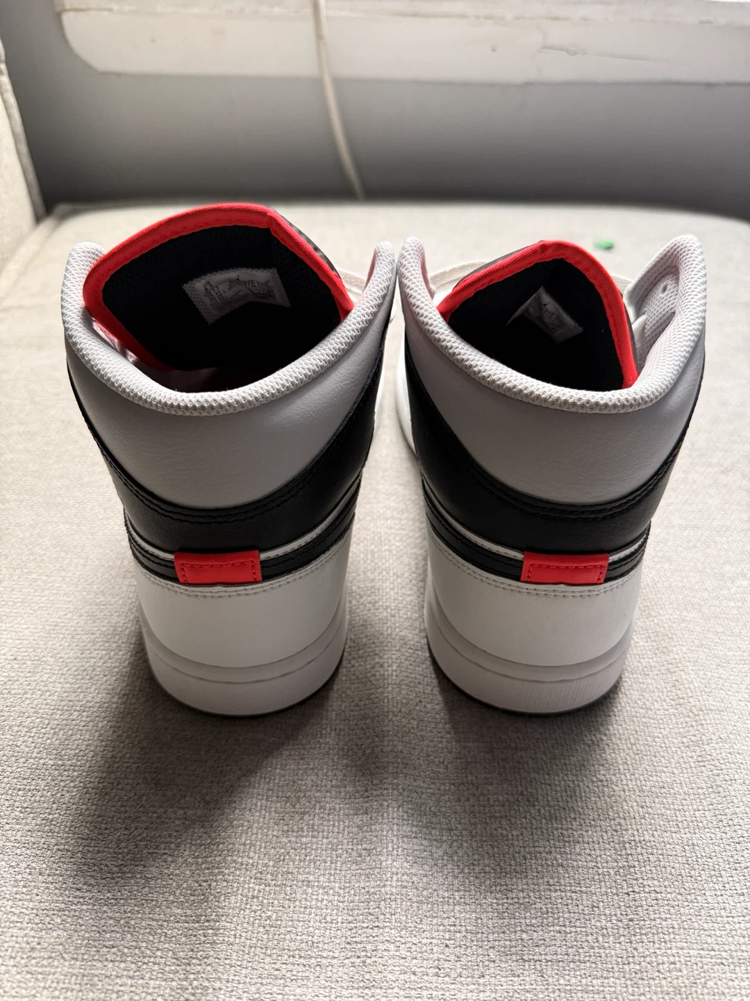 Jordan 1 Mid White Black Gym Red - photo 3