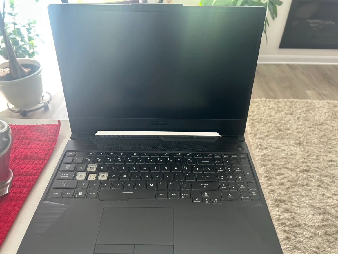 ASUS TUF Gaming laptop - photo 2
