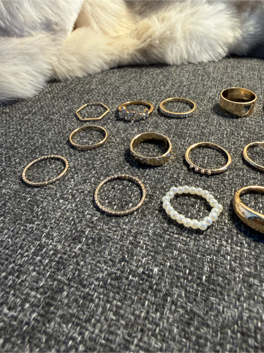 Stackable Rings Set of 21 Gold tone fashion rings - photo 3