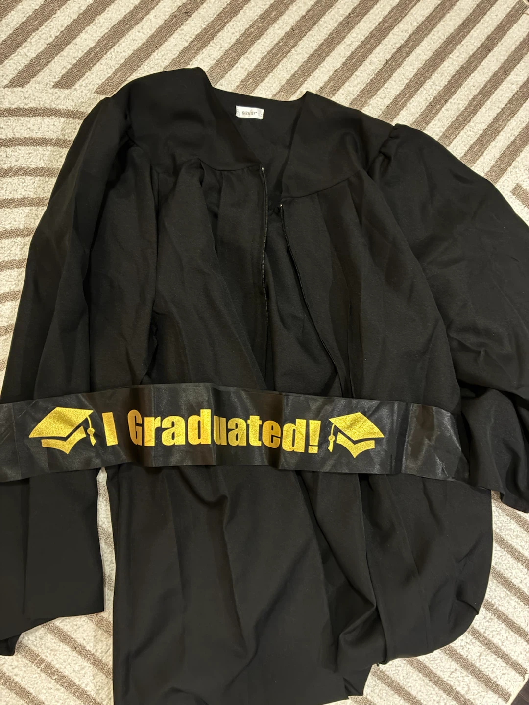 Graduation gown with sash (57”)