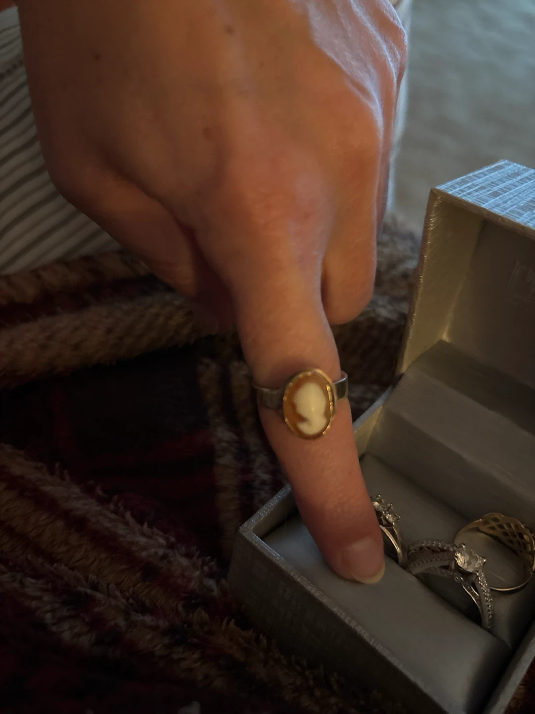 Classic Cameo Ring - photo 2