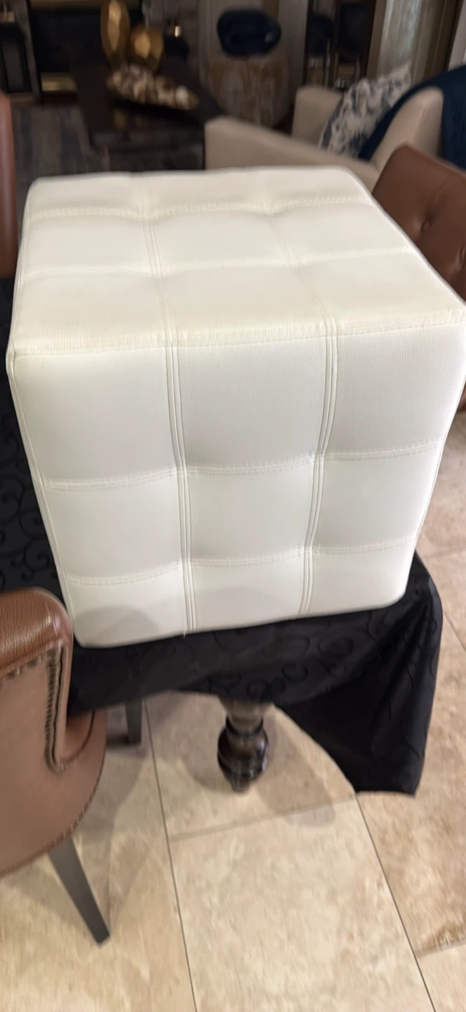 White tufted faux leather ottoman - photo 2
