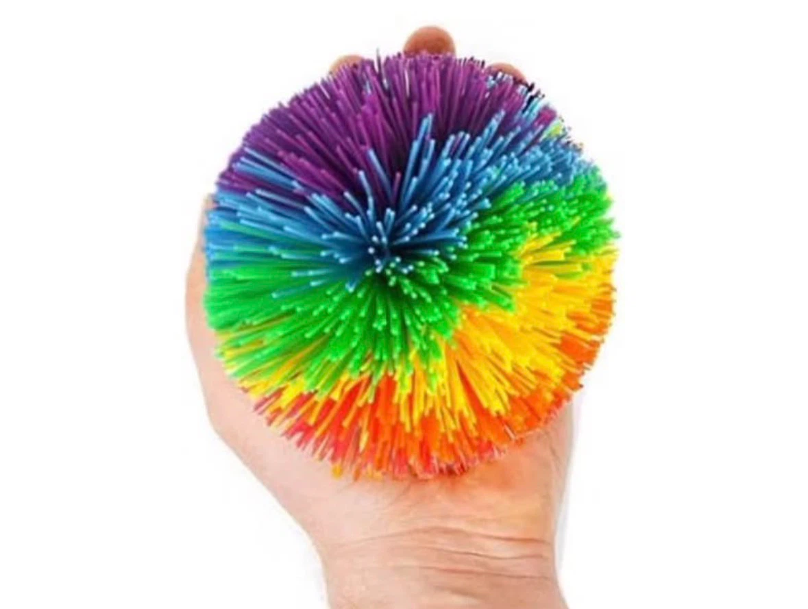 3 Large sensory Monkey String Balls .  Size 10cm Diameter - photo 3