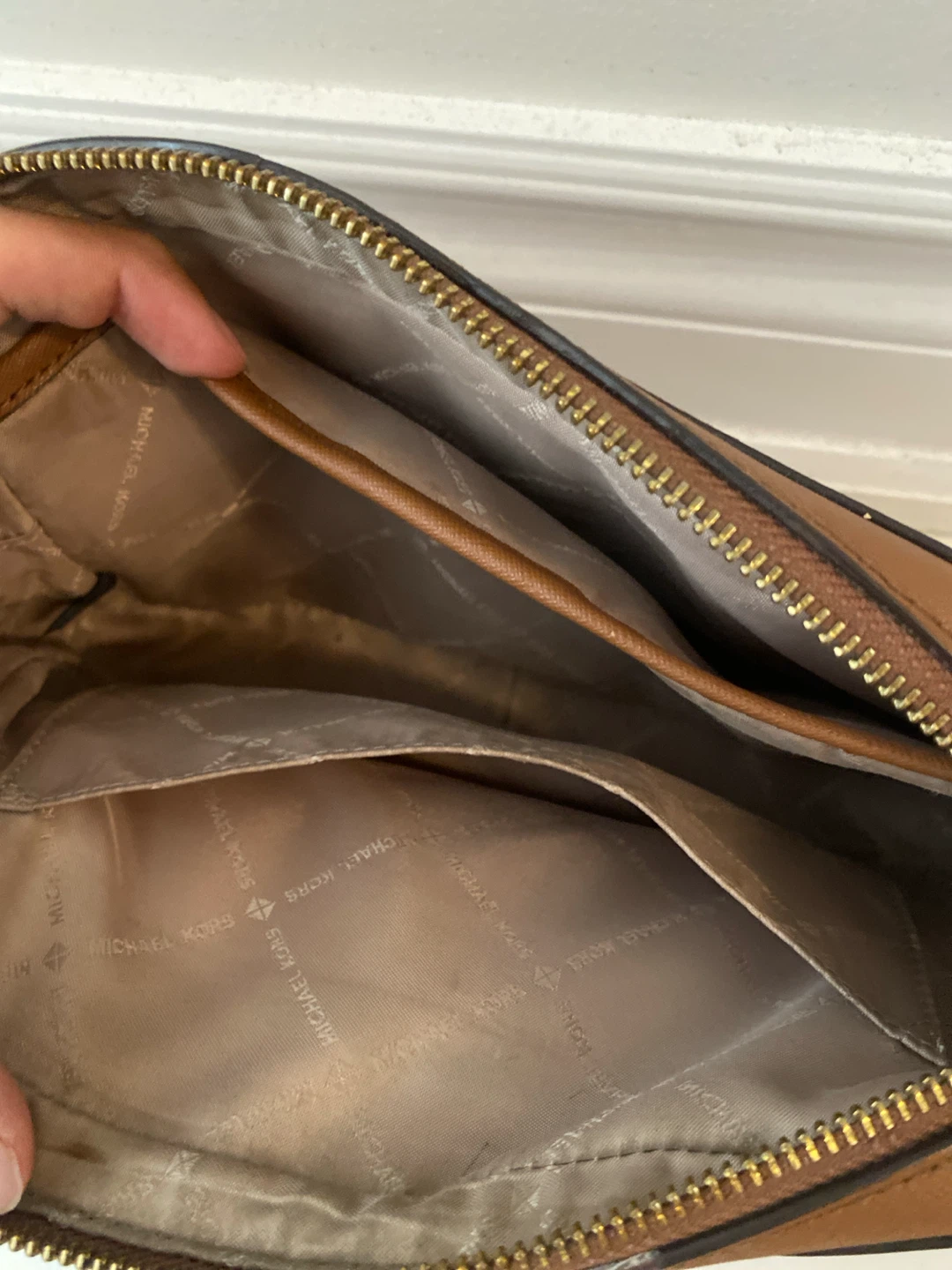 Michael Kors Crossbody Bag - photo 2