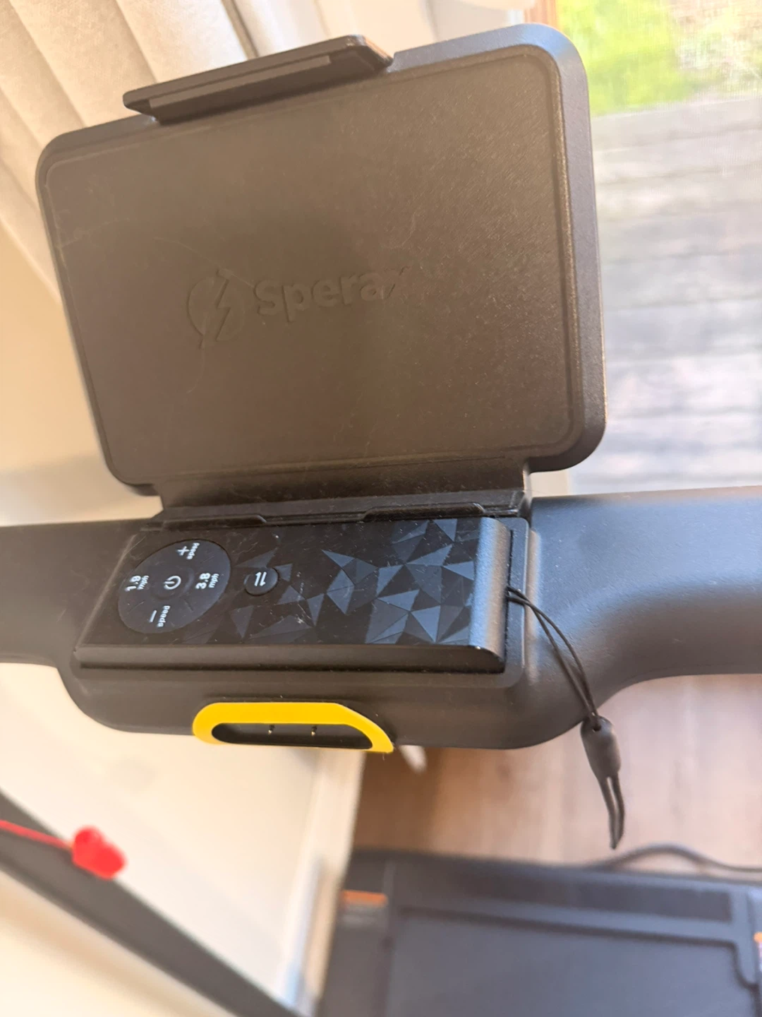 Sperax Vibration Treadmill - photo 2