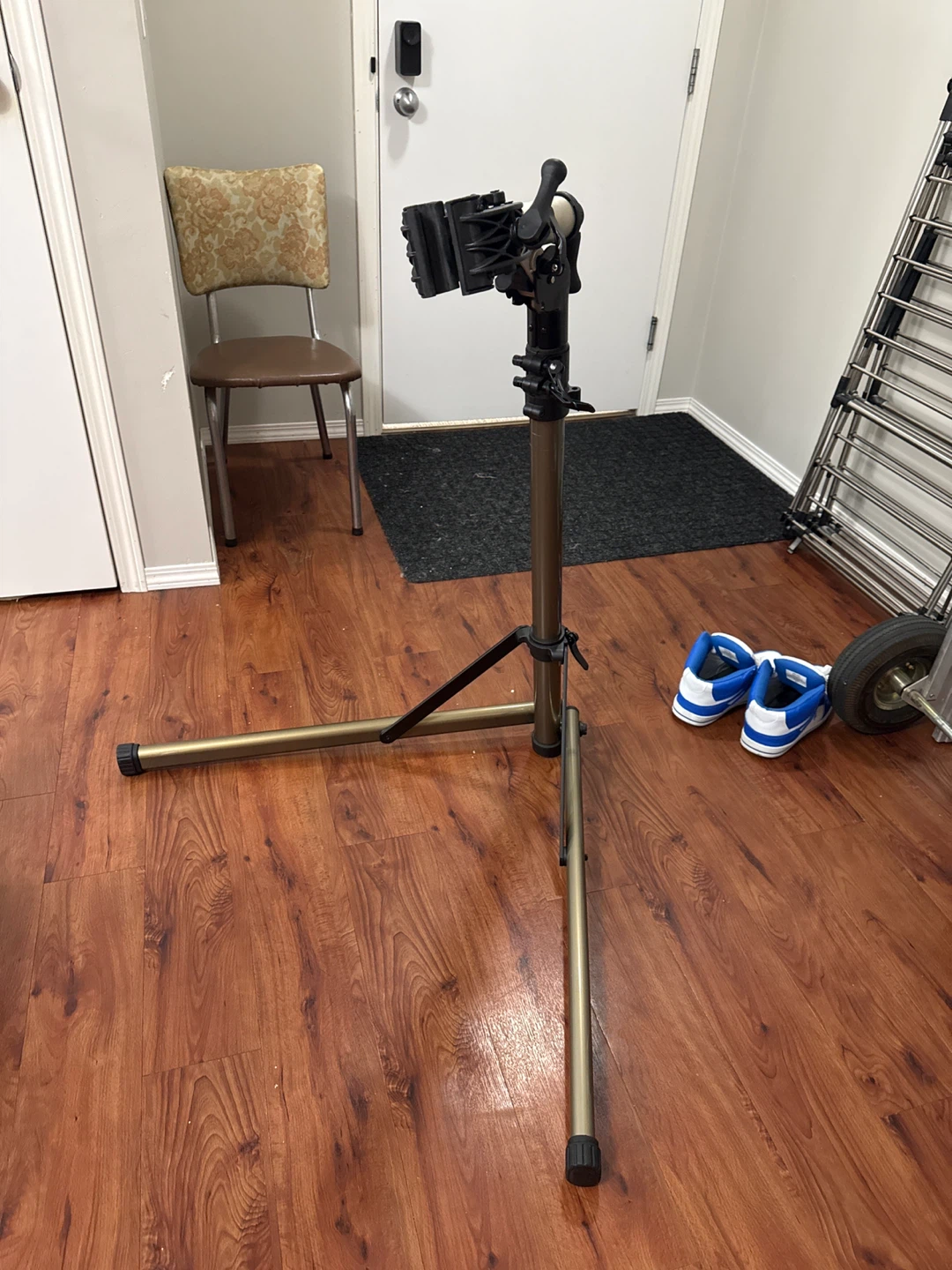 BIKE HAND Bike Repair Stand, Aluminum, Portable (Max 110 lbs) - photo 2