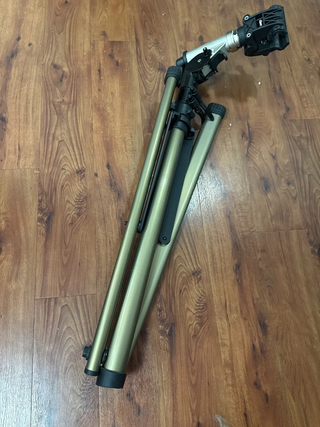 BIKE HAND Bike Repair Stand, Aluminum, Portable (Max 110 lbs) - photo 3