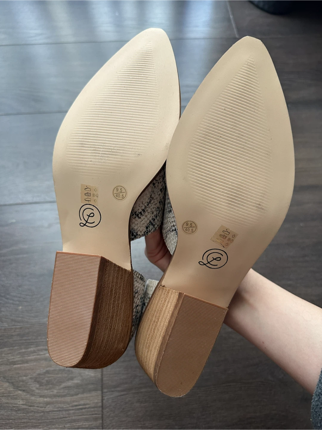 Chinese Laundry Snake Print Mules Size 9.5 - photo 3