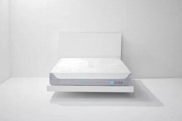 Like New BEDGEAR S3 Sport - Firm Memory Foam Queen Mattress - photo 3