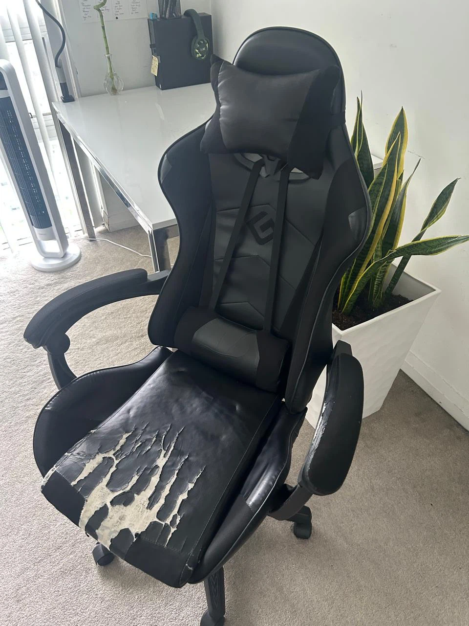 Black Gaming Chair - photo 4
